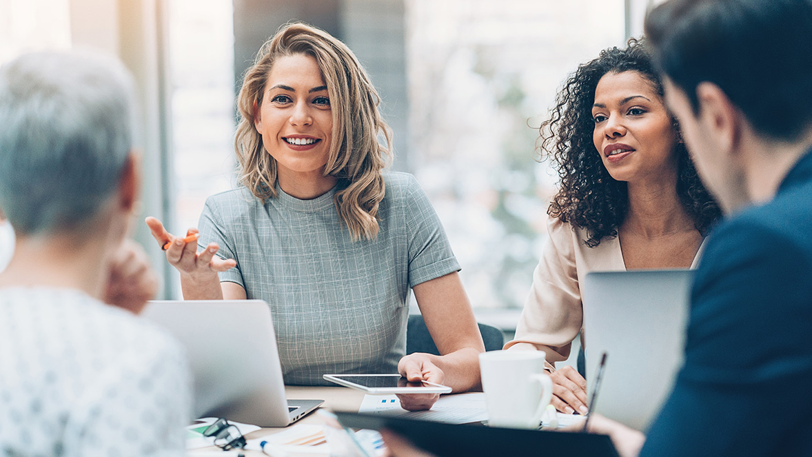 collega's in vergadering